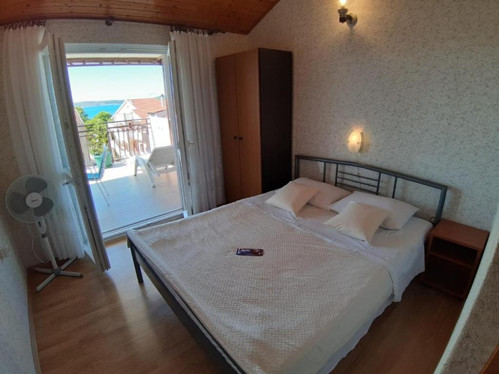 Guesthouse Brodarica Sibenik Exterior photo