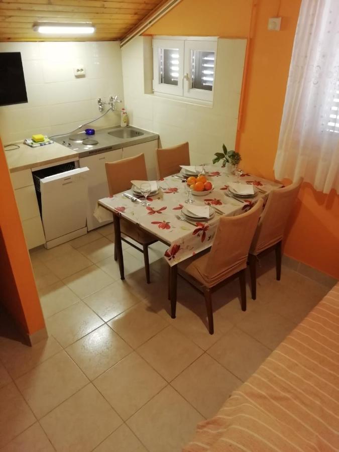 Guesthouse Brodarica Sibenik Exterior photo