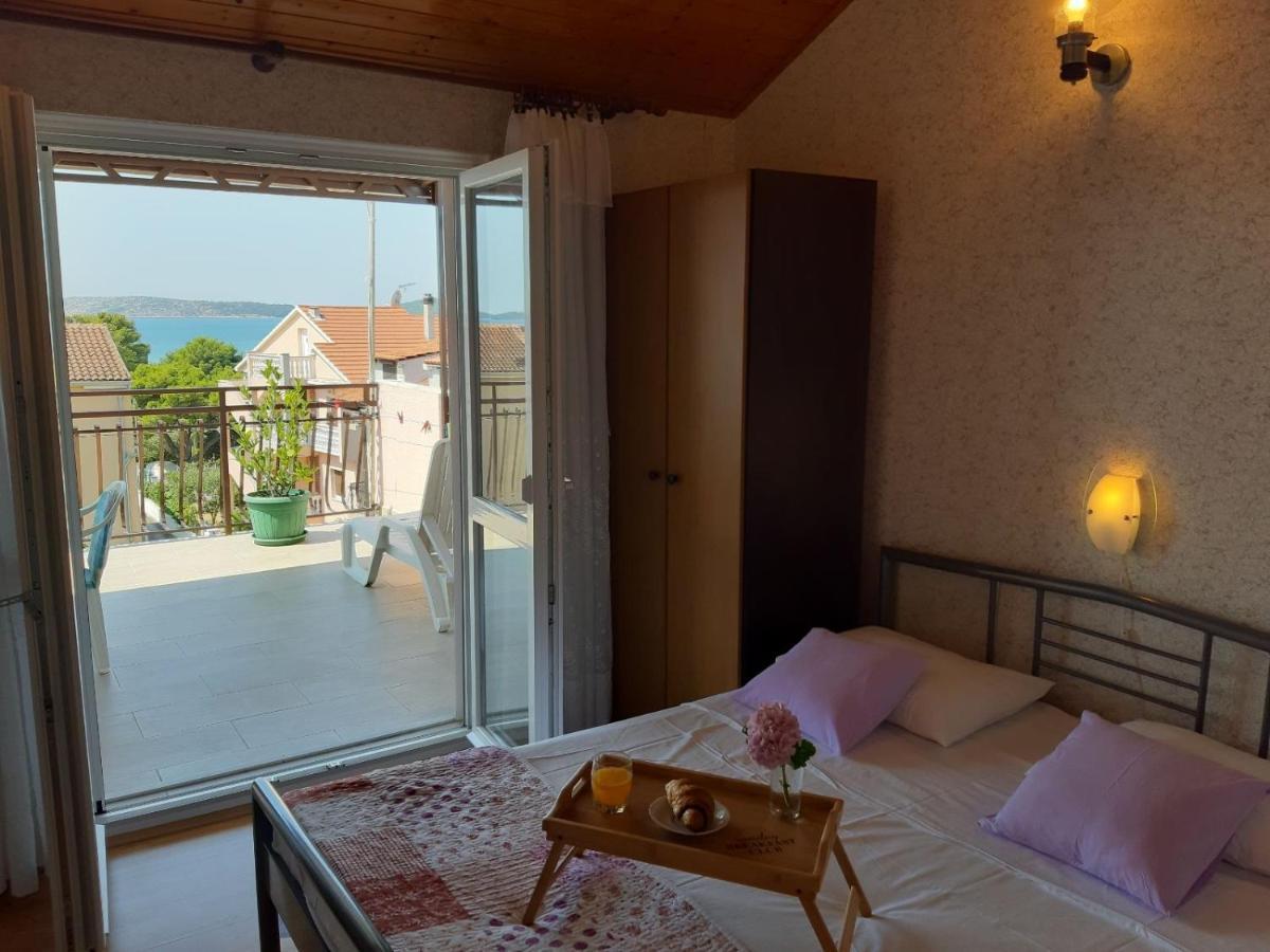Guesthouse Brodarica Sibenik Exterior photo